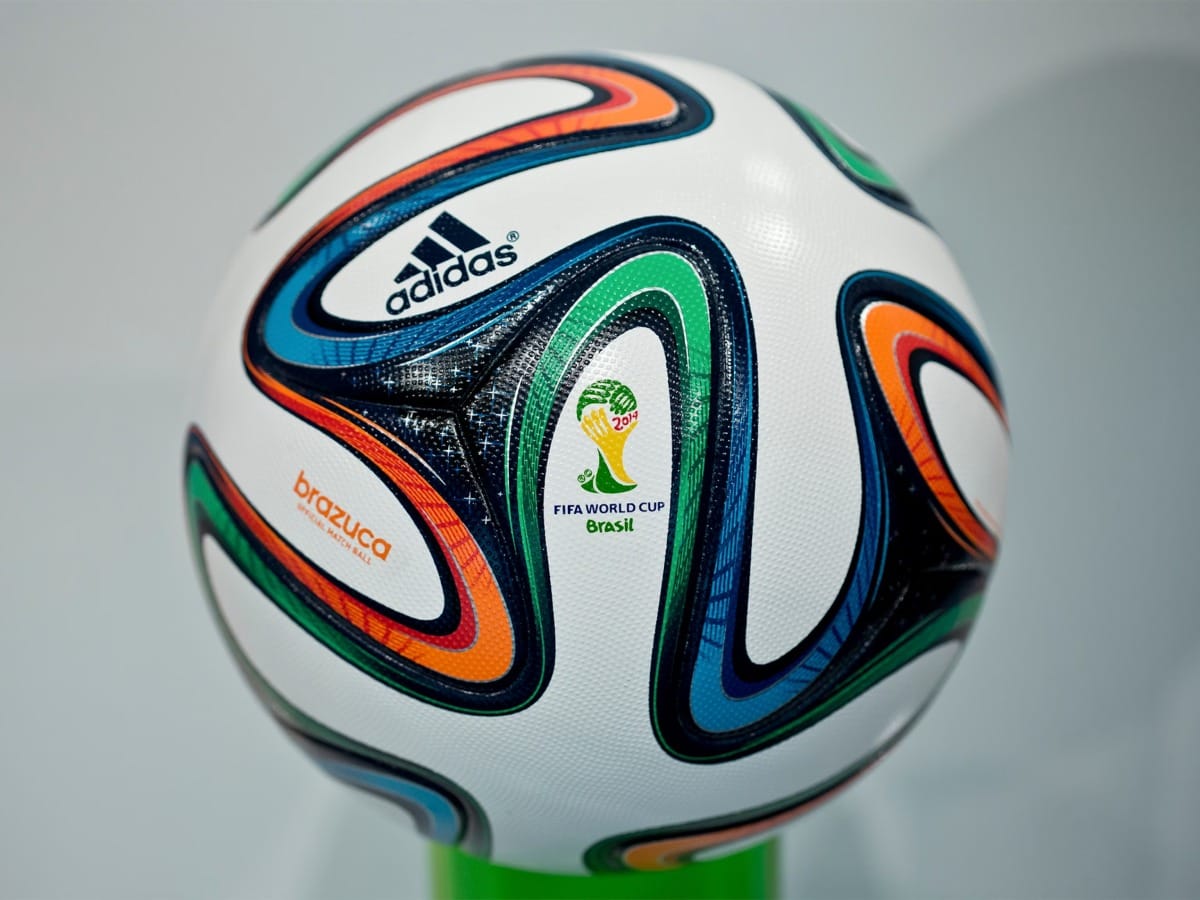 10عکس باکیفیت از توپ فوتبال Football Ball برای چاپ روی انواع پرده