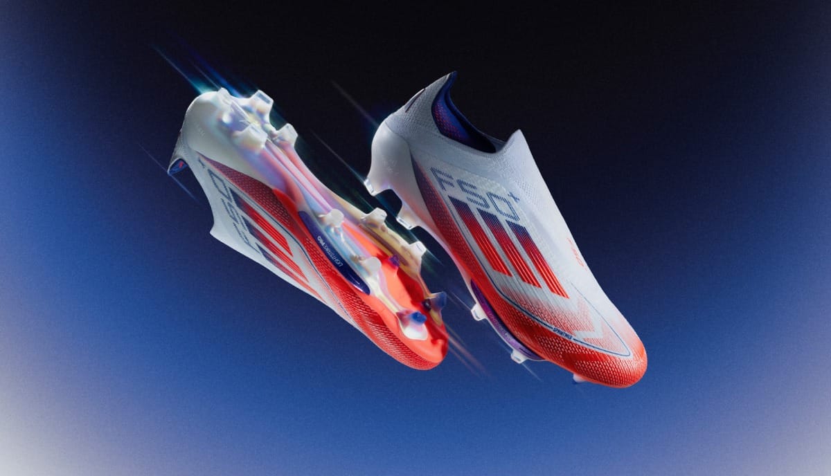 10عکس باکیفیت از کفش فوتبال Football Boots برای چاپ روی انواع پرده