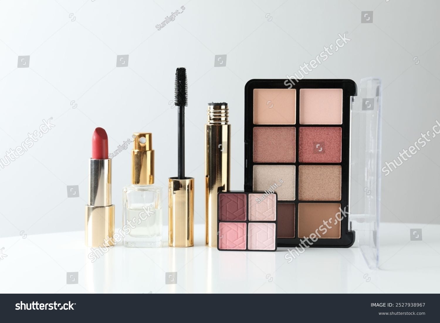 لوازم آرایش Cosmetics - کد 2527938967