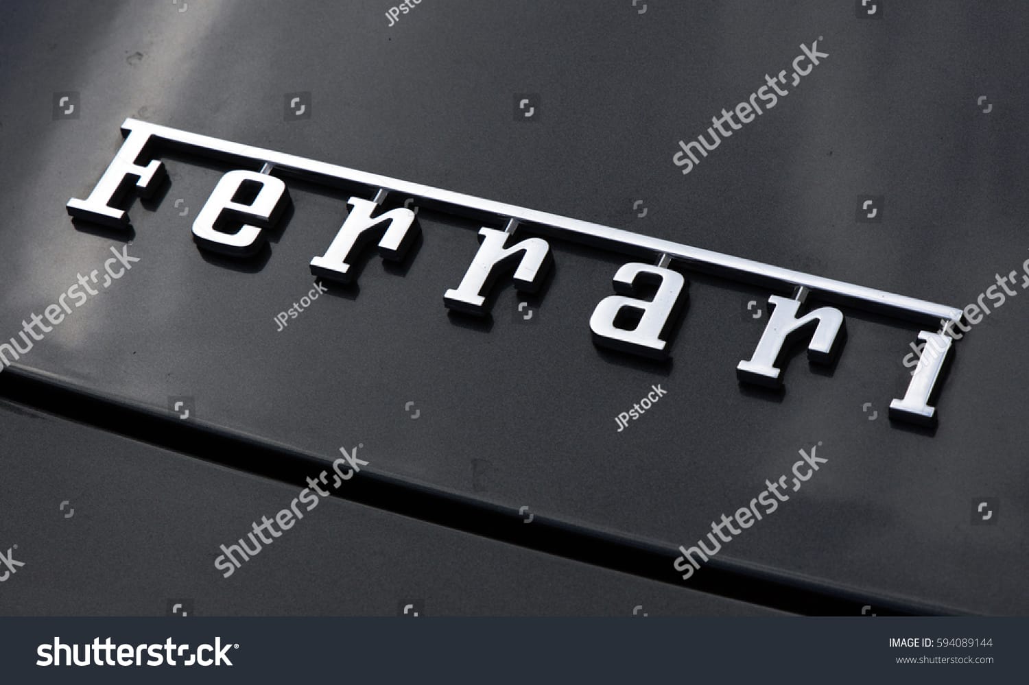 لوگو فراری Ferrari - کد 594089144