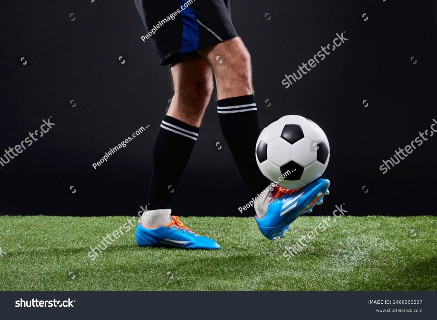 کفش فوتبال Football Boots - کد 2466963237