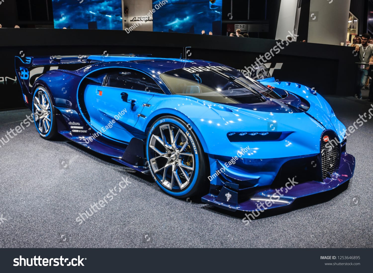 ماشین بوگاتی ویرون Bugatti Veyron - کد 1253646895