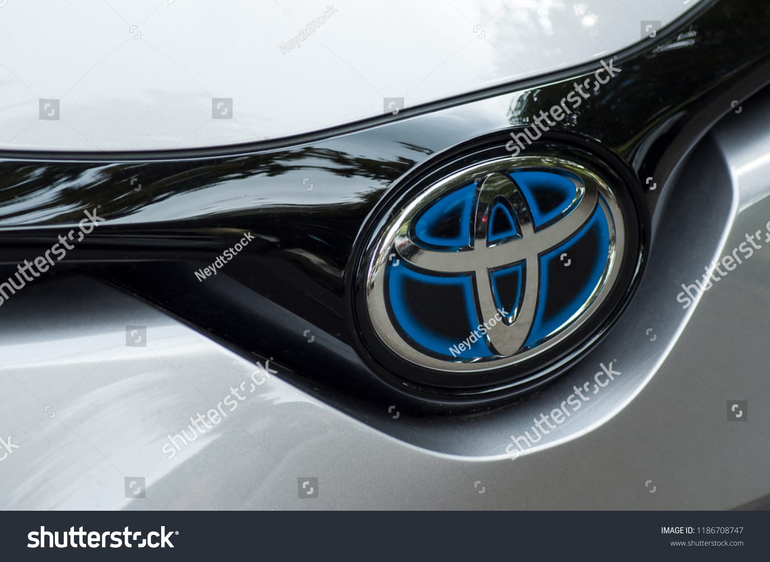 لوگو تویوتا Toyota - کد 1186708747