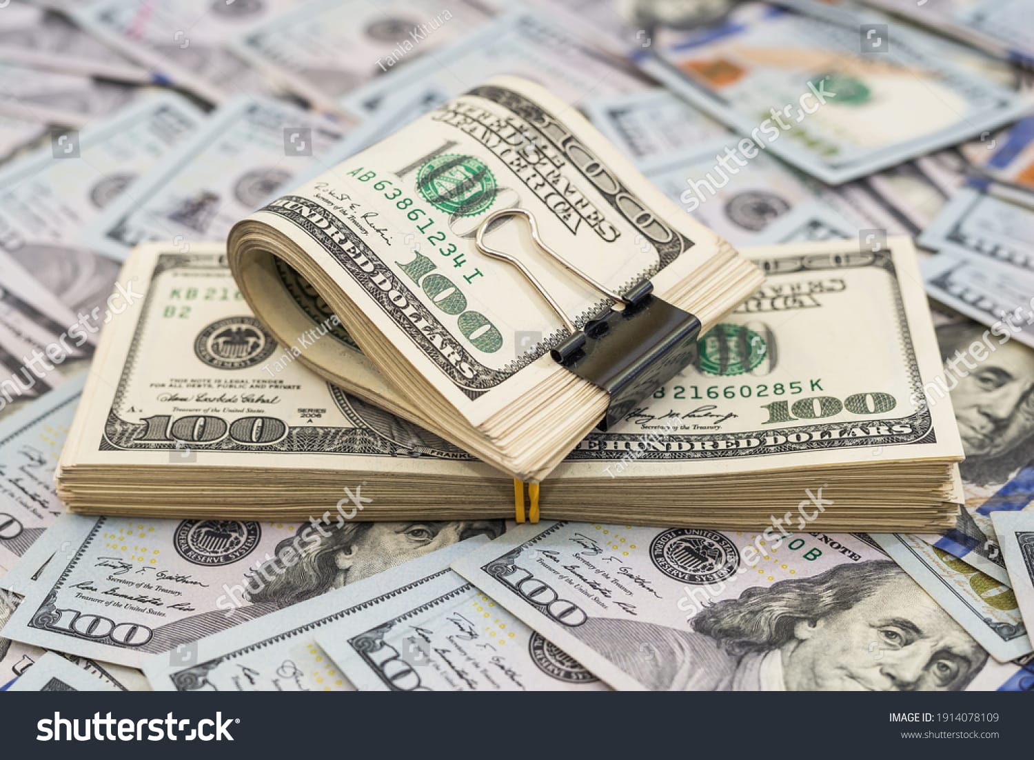 دلار امریکا US Dollar - کد 1914078109