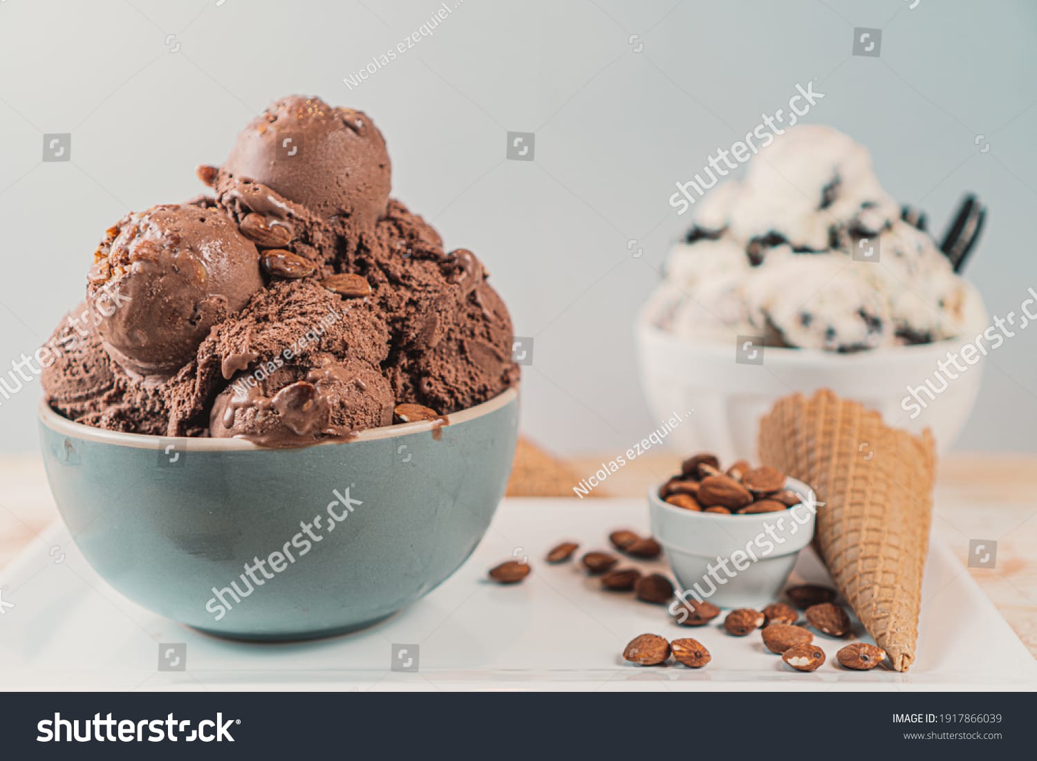 بستنی شکلاتی Chocolate Ice-cream - کد 1917866039
