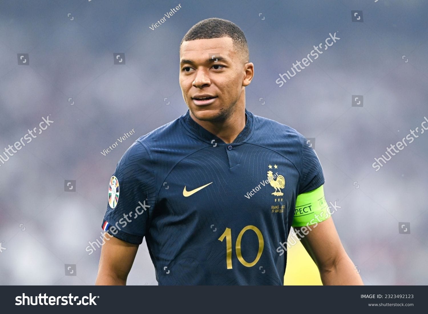 کیلین امباپه Kylian Mbappe - کد 2323492123